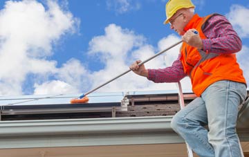 Barnluasgan soft wash roof cleaning