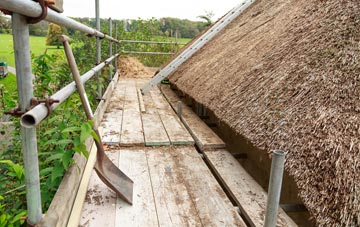 advantages of Barnluasgan thatch roofing